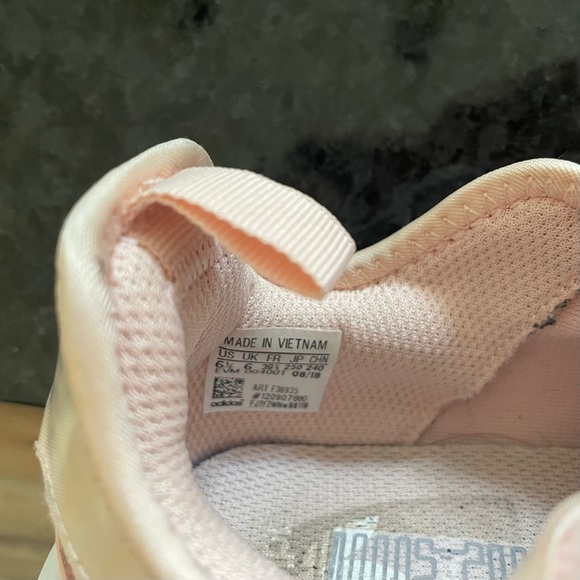 Adidas light pink with iridescent stripes athletic shoes sneakers size 6.5 - Picture 6 of 7